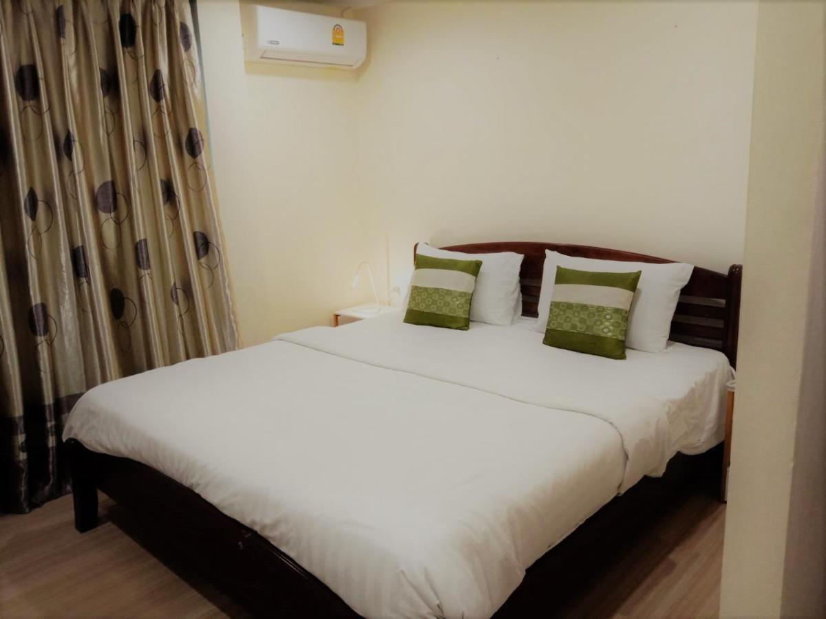 V Check Inn Sukhumvit 22 Bangkok Exterior foto