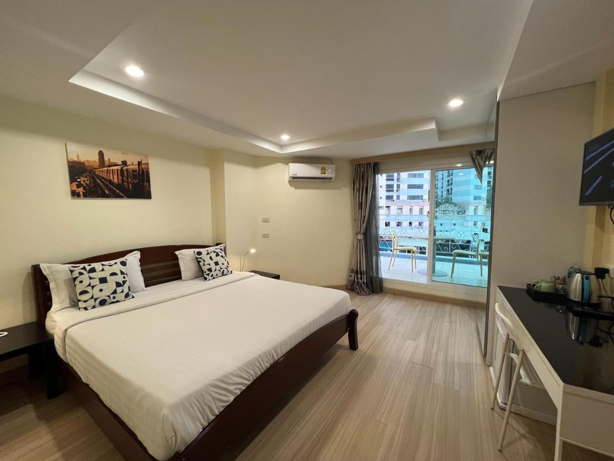 V Check Inn Sukhumvit 22 Bangkok Exterior foto