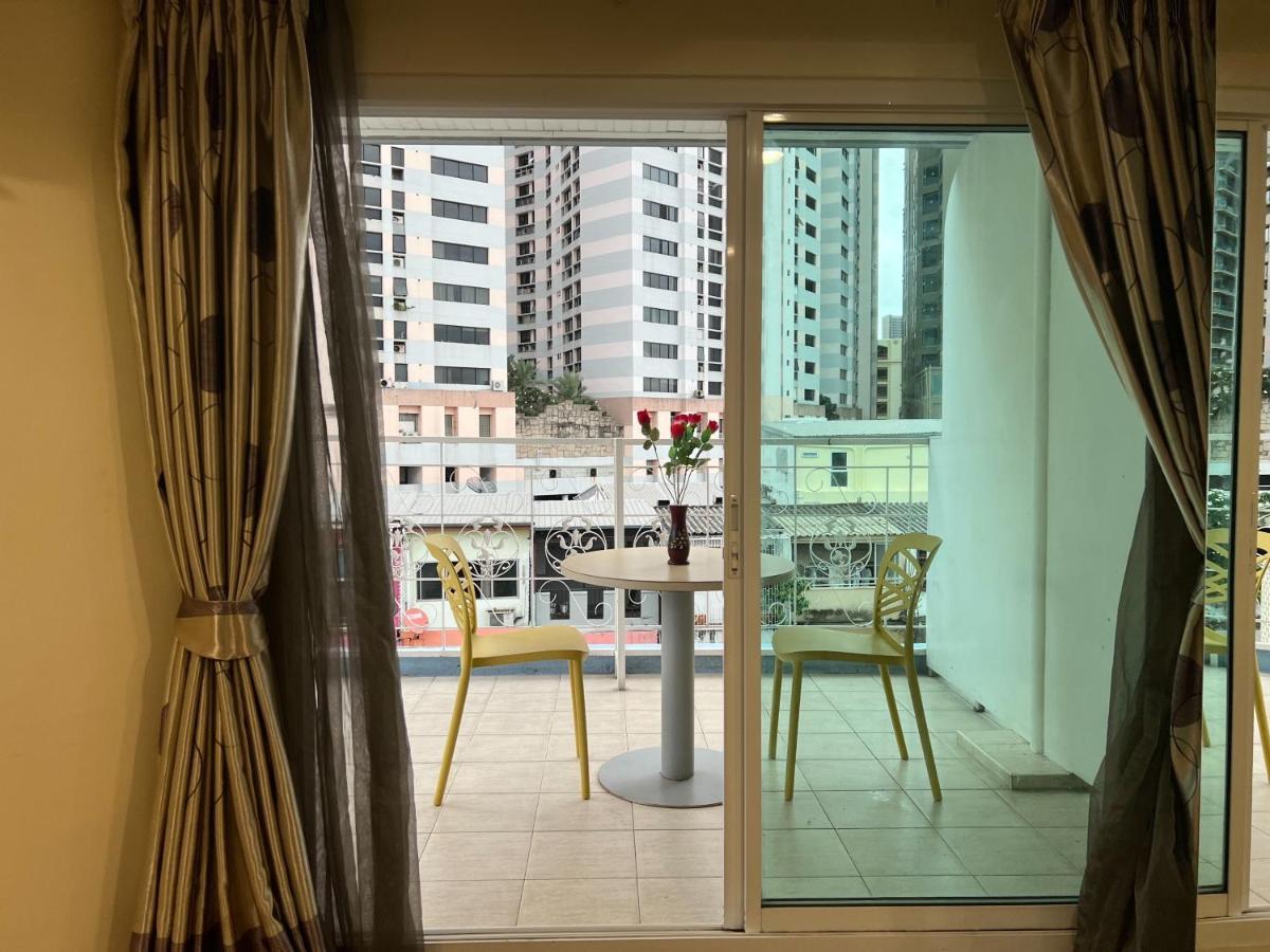 V Check Inn Sukhumvit 22 Bangkok Exterior foto