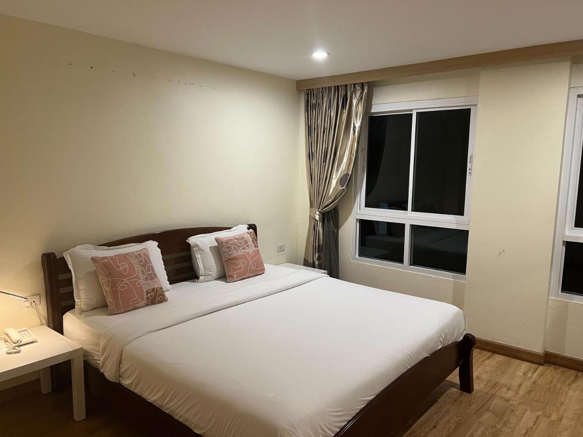 V Check Inn Sukhumvit 22 Bangkok Exterior foto