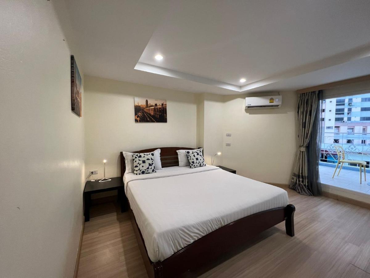 V Check Inn Sukhumvit 22 Bangkok Exterior foto