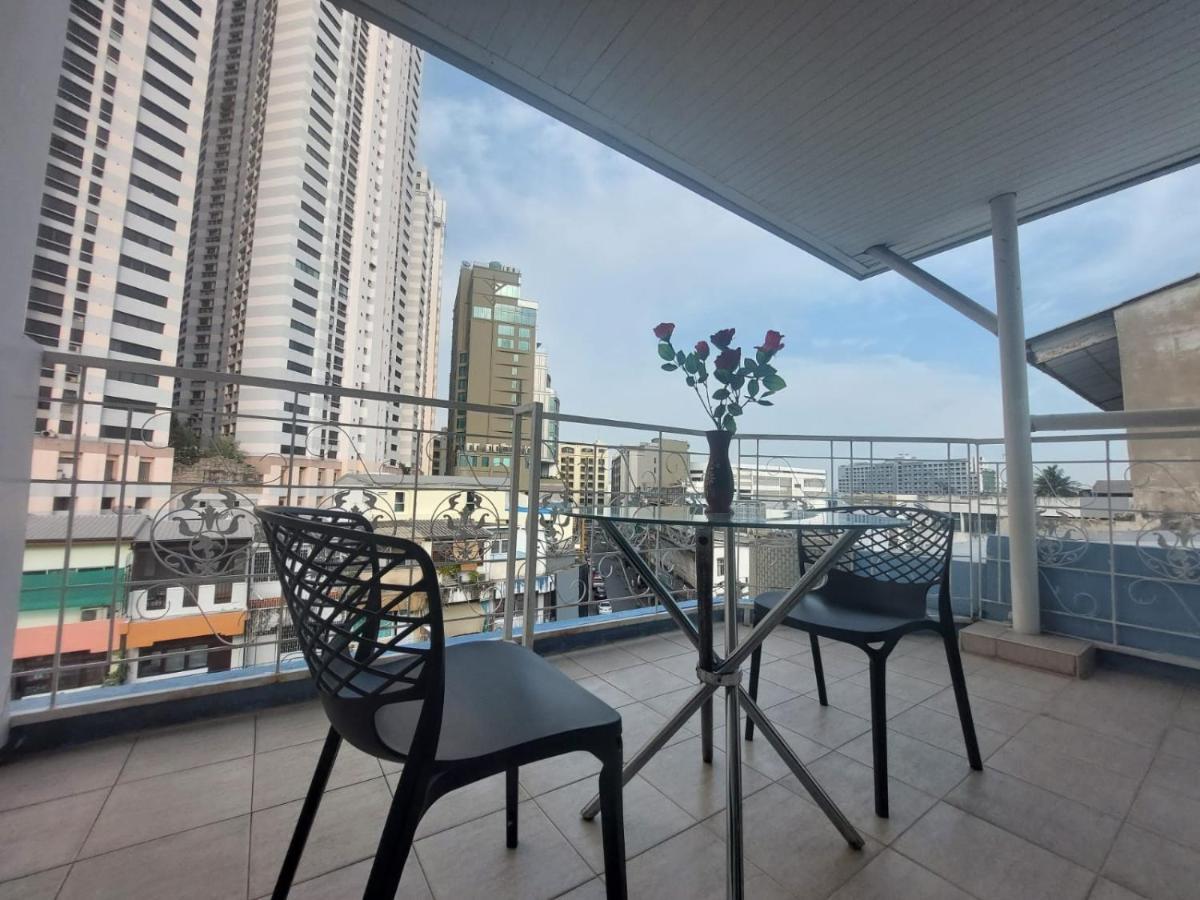 V Check Inn Sukhumvit 22 Bangkok Exterior foto