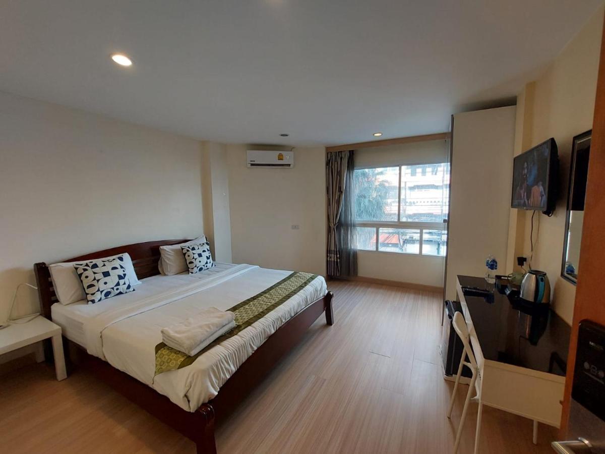 V Check Inn Sukhumvit 22 Bangkok Exterior foto