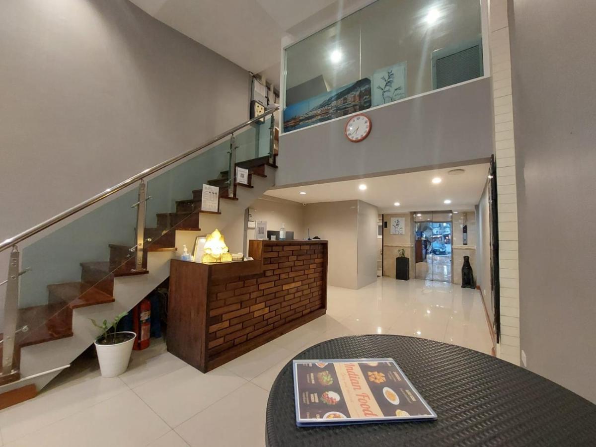 V Check Inn Sukhumvit 22 Bangkok Exterior foto